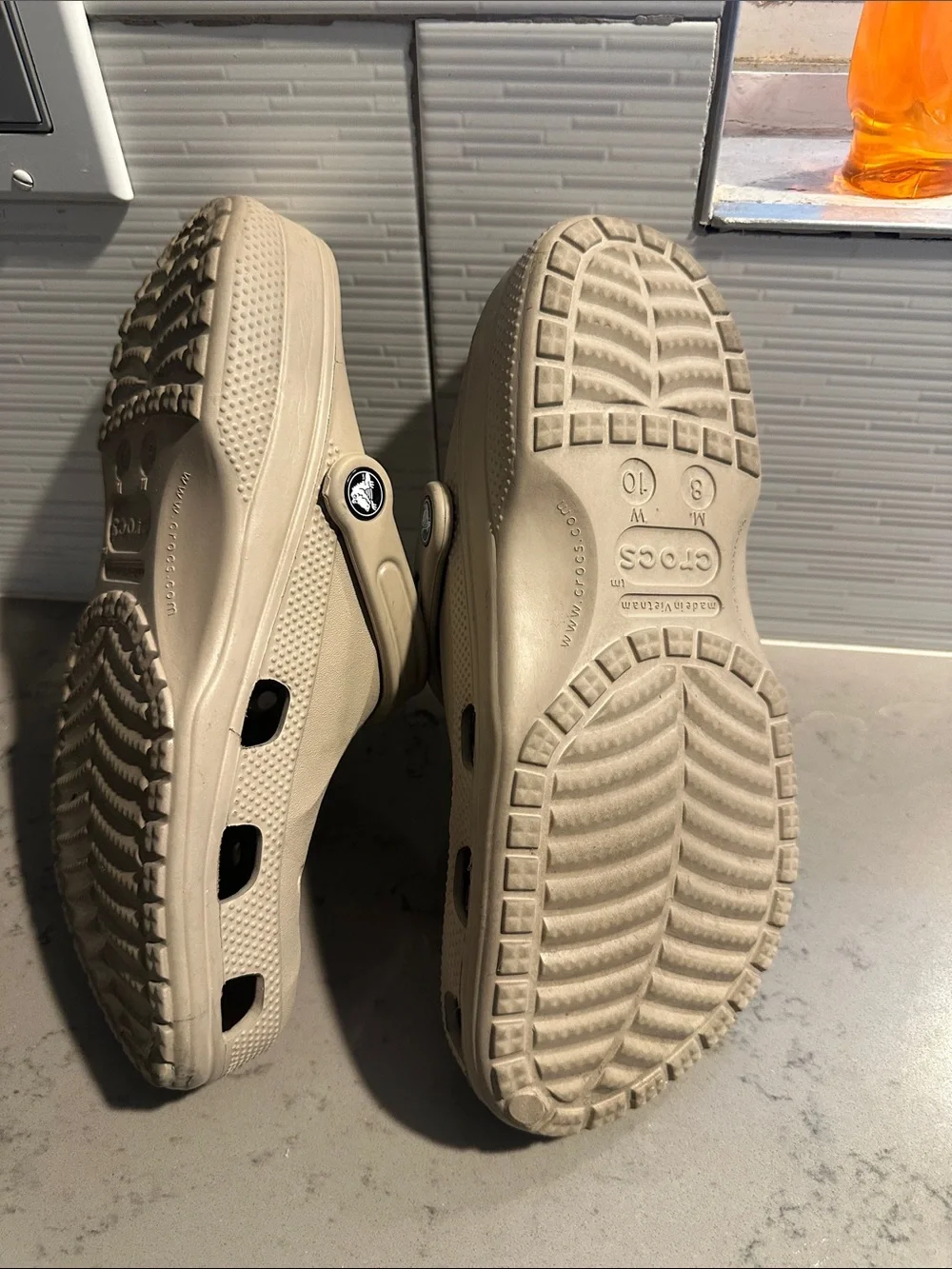 CROCS heel strap clean